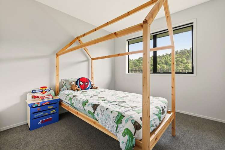 72 Pakanga Grove Pyes Pa_10