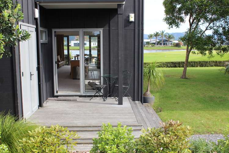 25/101 Harbour Drive Matarangi_17