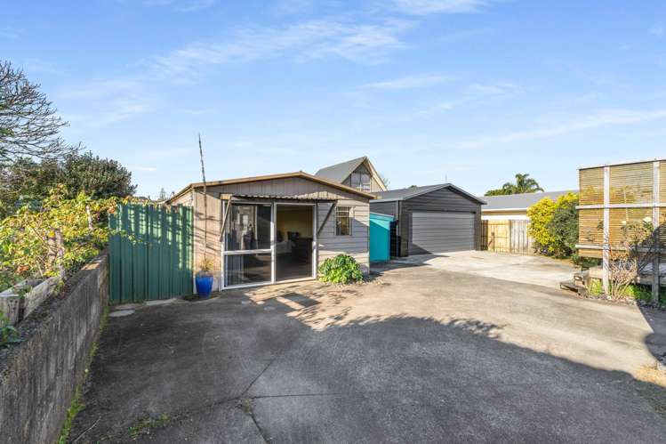 106 Lorraine Place_2