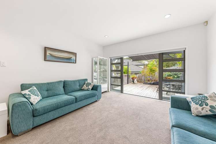 41 Waldorf Crescent Orewa_6