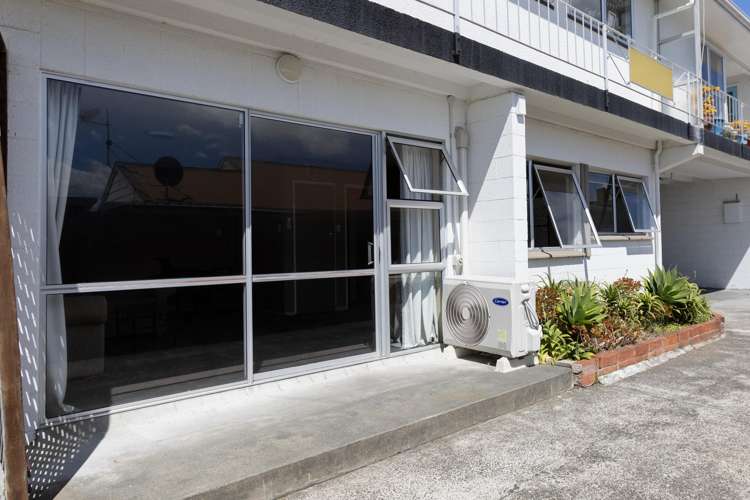 6/8 Lee Road Taradale_11