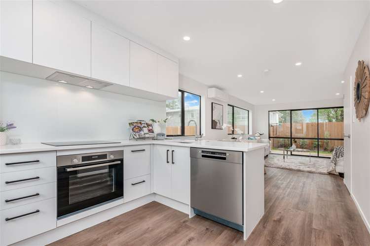 2a Milich Terrace Te Atatu South_12