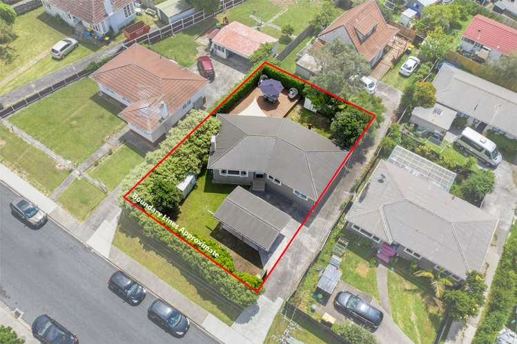 1/24 Lancaster Road Beach Haven_19