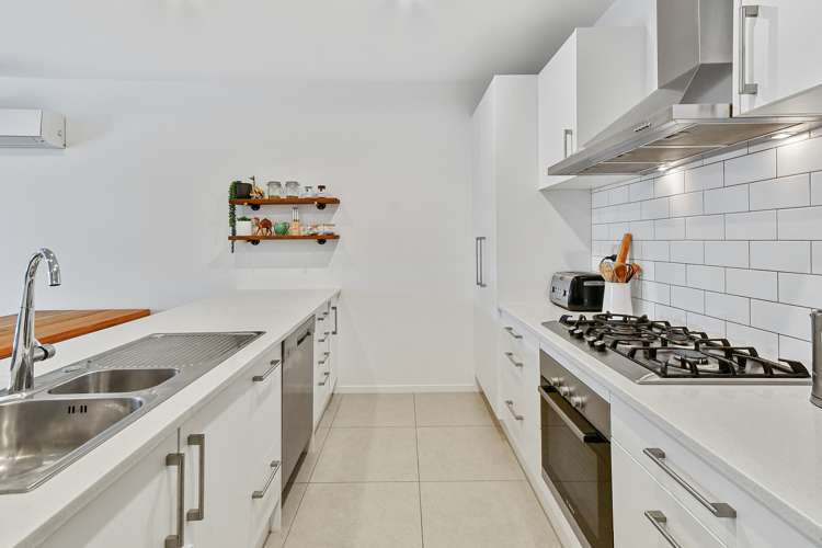 25 Popokatea Drive Takanini_6