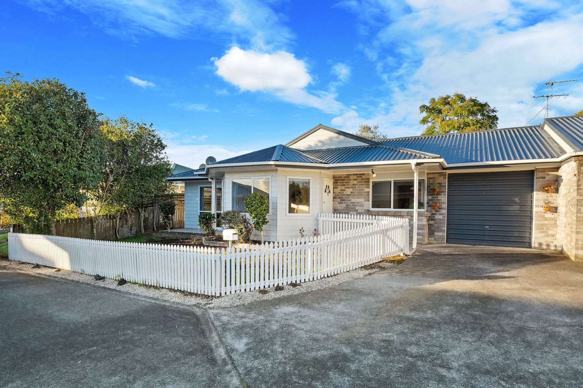 299B Glengarry Road Glen Eden_0