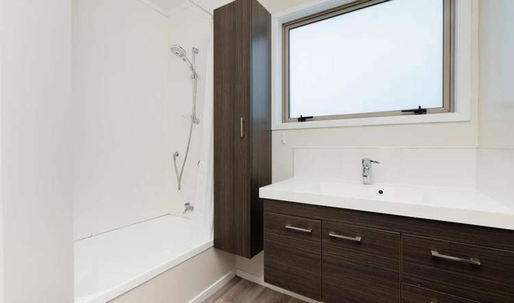 128B Karewa Parade 1131_9