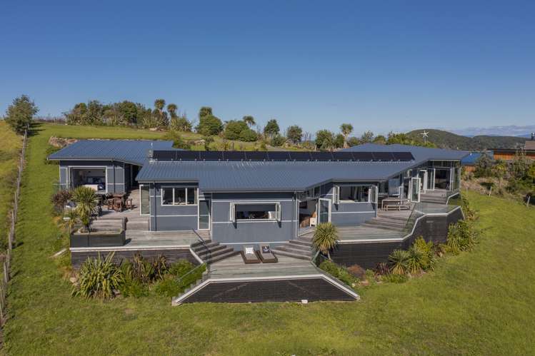 198 Pacific Ocean Slipper Island (Whakahau)_24