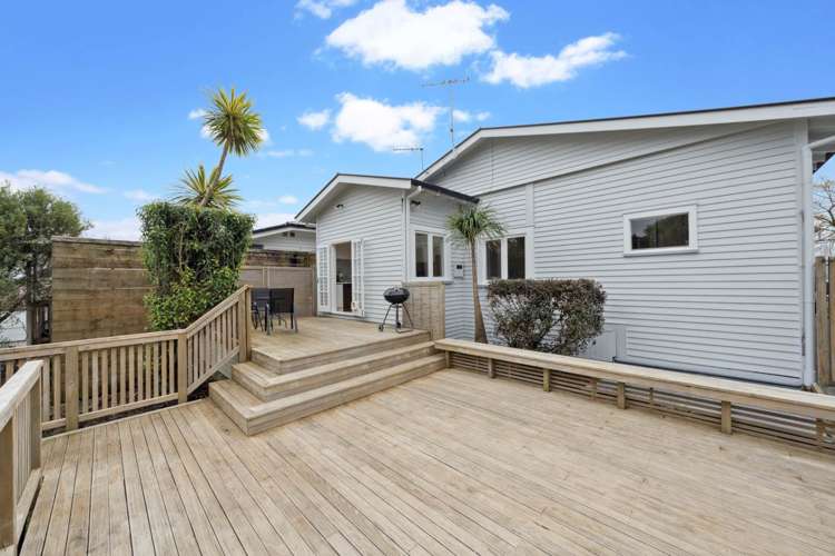 136 Peary Road Mount Eden_14