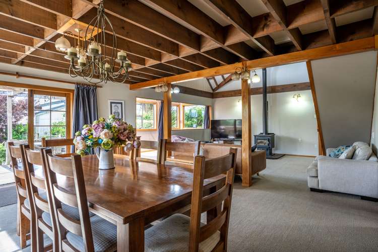 256 High Street South Carterton_0