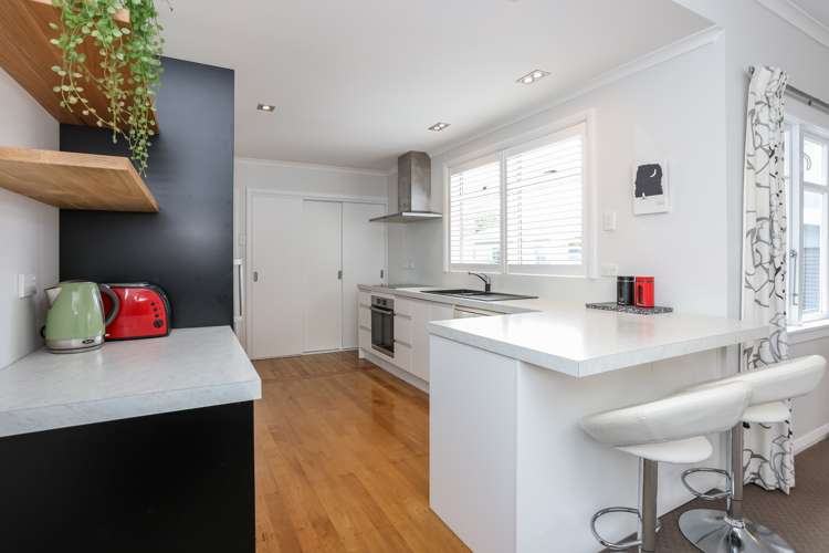 9a Flanders Avenue Onekawa_13