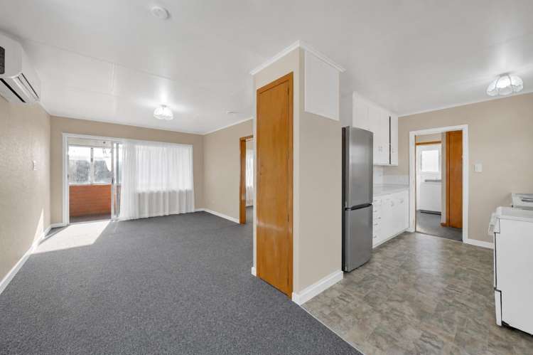 1/42 Egmont Street Hawera_6