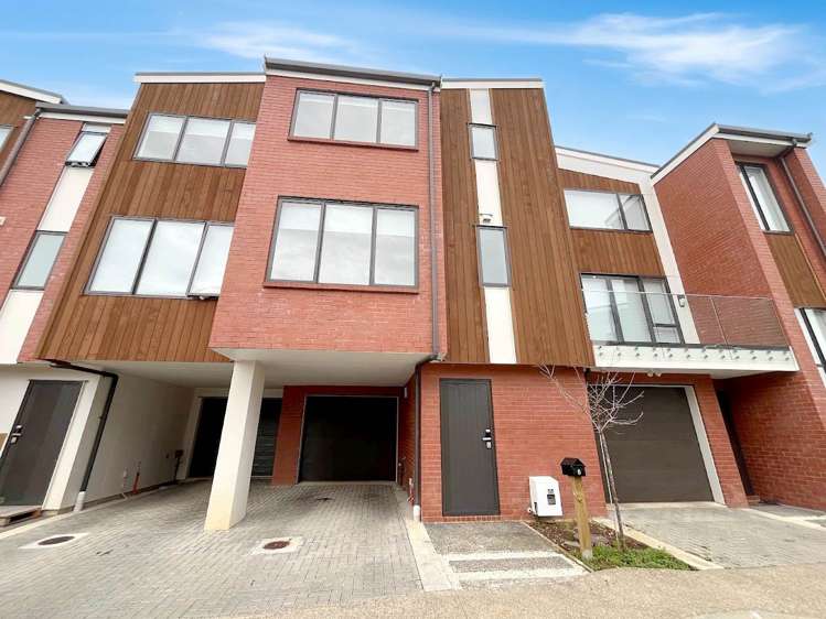 6 Te Rorea Lane Mount Roskill_0