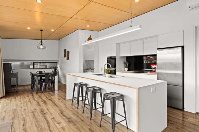 Modern Living - Light, Inviting, and Practical