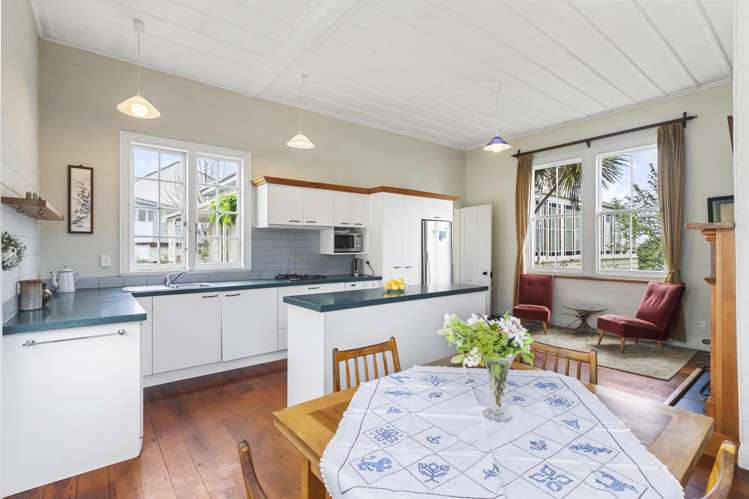 4A Clarence Road and 1A Hall Street Northcote Point_18