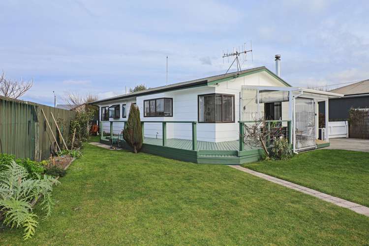 1242 Louie Street Parkvale_5