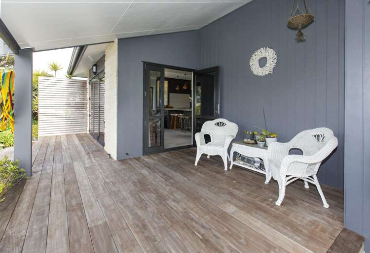 36 Ripiro Drive Baylys Beach_16