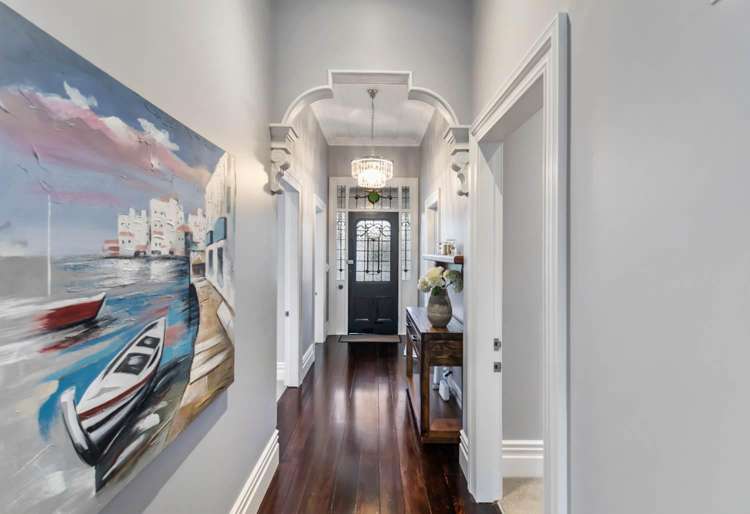 16 Cornwall Park Avenue Epsom_17