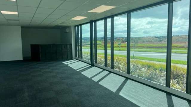 22 Highgate Parkway Silverdale_4