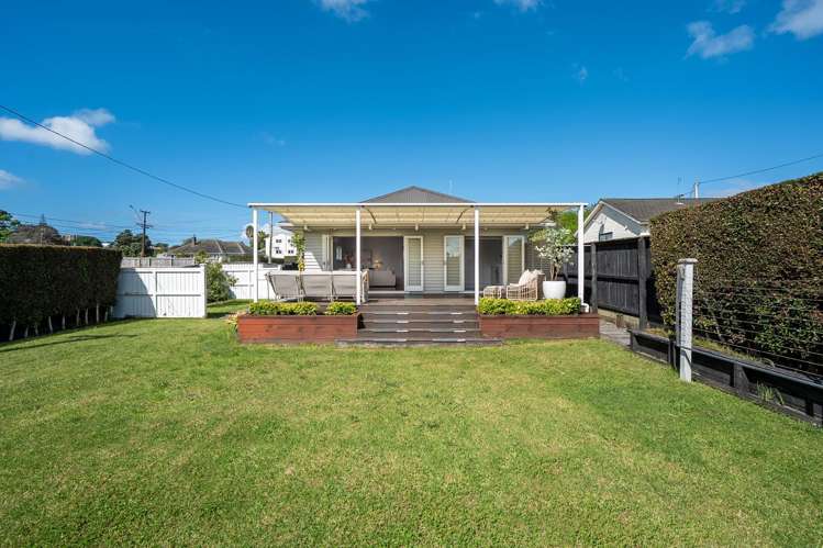 103 Lake Road Belmont_16