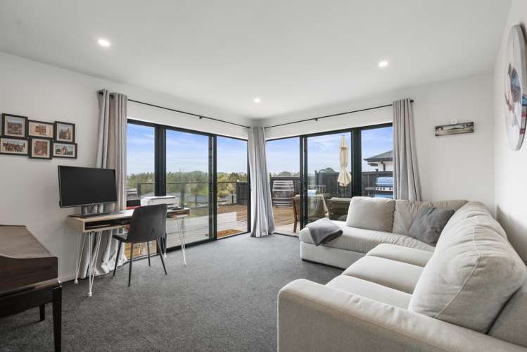 18 John Fair Drive Wainui_13