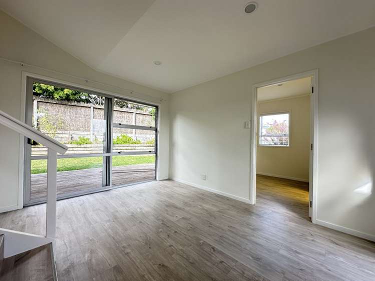 2/12 Markham Place Bucklands Beach_12