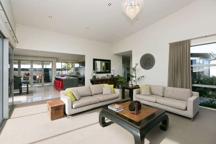 9c Dolphin Parade Bell Block_40