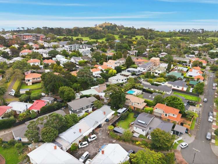 3/9 August Place Greenlane_8