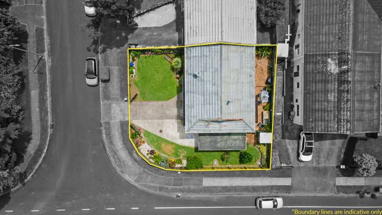 2/54 Luton Avenue Sunnyhills_33