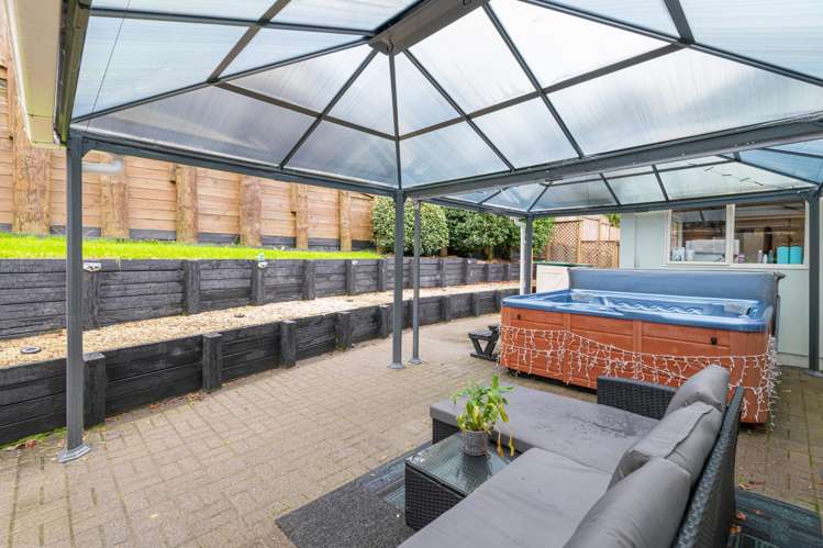 17 Godwin Court Unsworth Heights_15