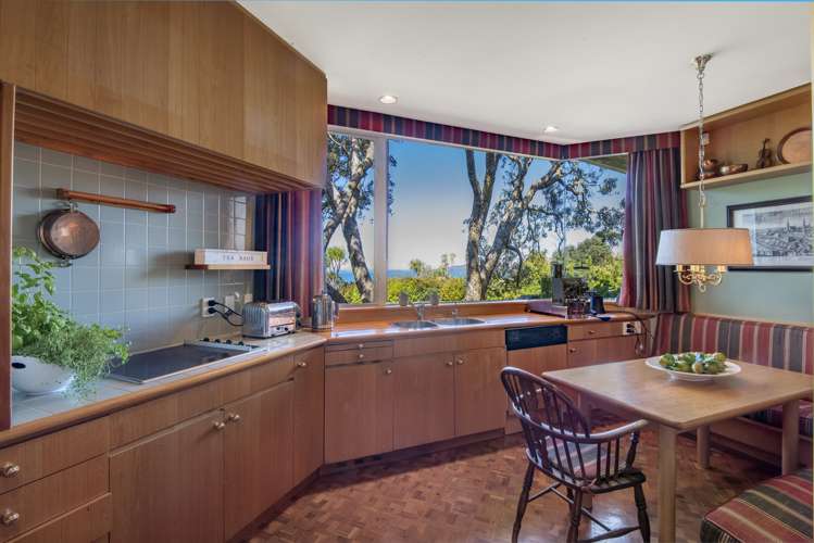 173 Beach Road Castor Bay_9