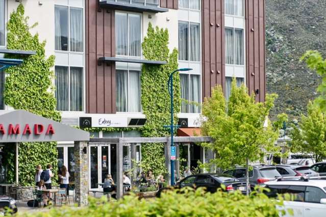 111/24 Hawthorne Drive Frankton_3