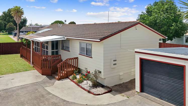 1/22 Bundena Place Clendon Park_12