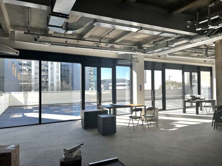 Unit 101/70 Anzac Avenue City Centre_12
