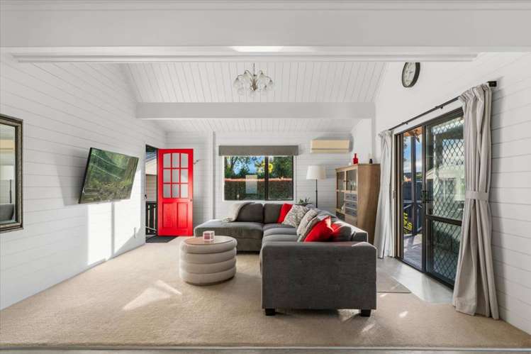 62C Poike Road_4