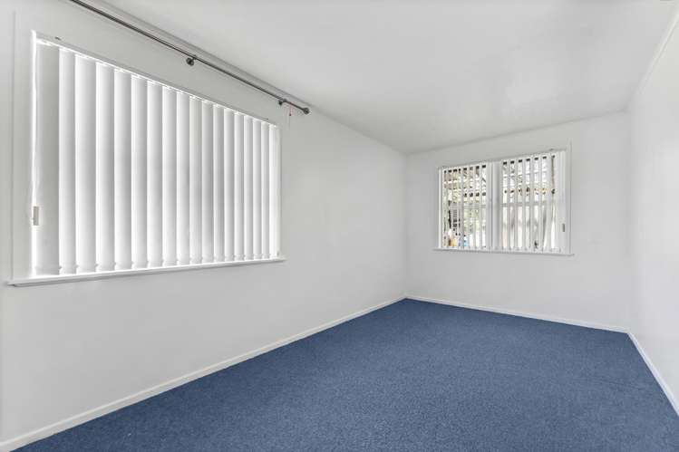 43 President Avenue Papakura_5