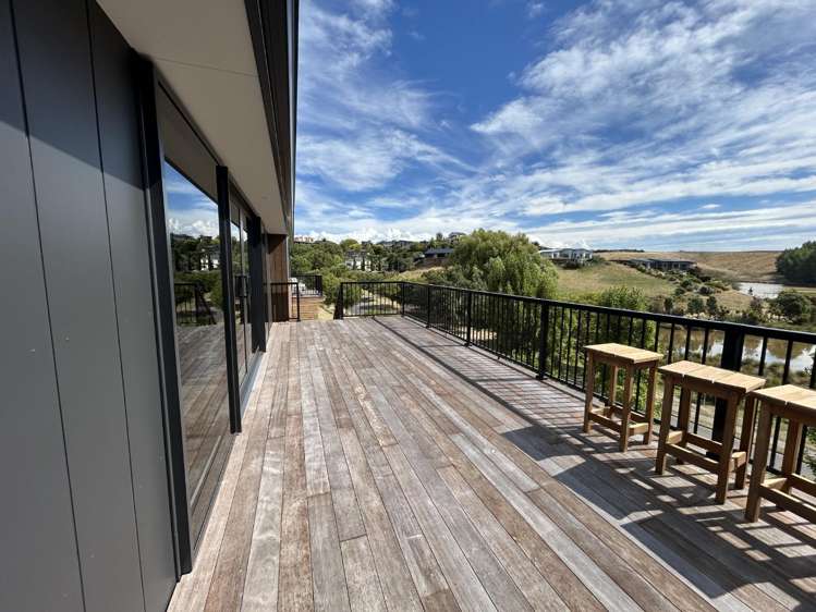 29 Golf View Close Fairhall_2