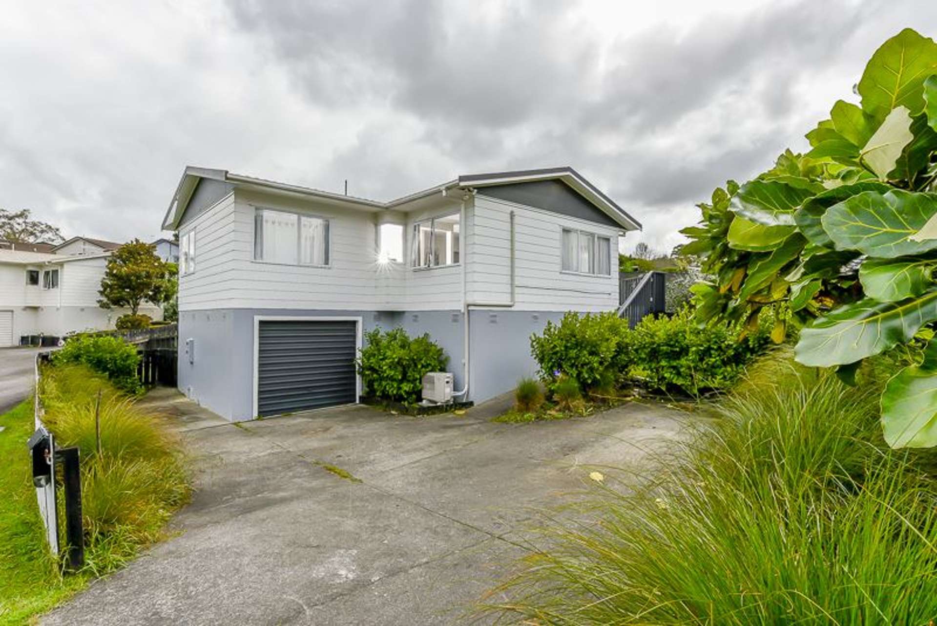 4/26 Midgley Road West Harbour Waitakere City Houses for Sale