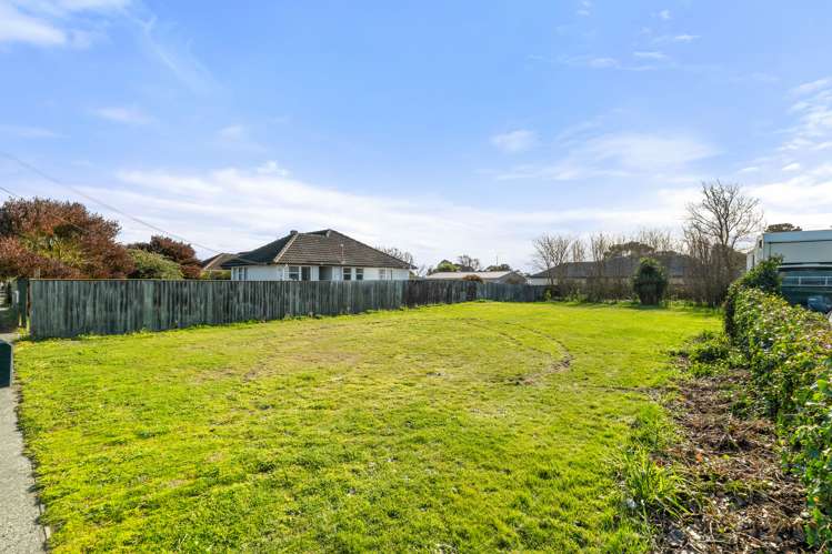 68 Aldershot Street Aranui_1