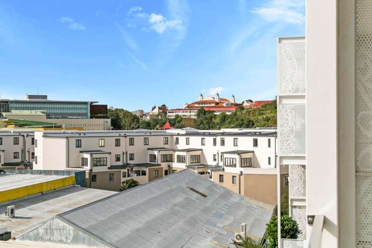 209/27 Enfield Street Mount Eden_4