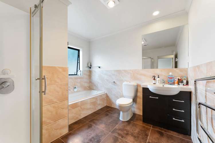 6/2 Swan Hill Drive Glen Eden_15