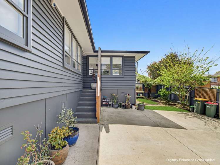 64 Christmas Road Manurewa_16
