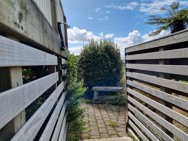 3 Violet Street Riverton_15