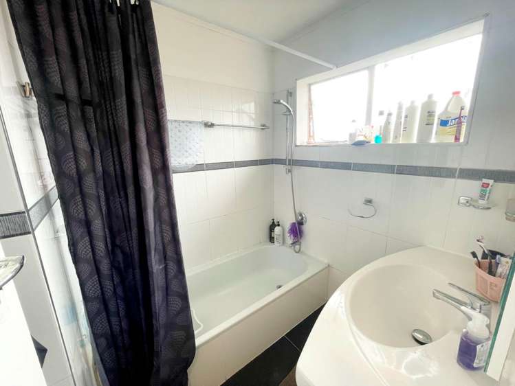 30 Terry Street Blockhouse Bay_10