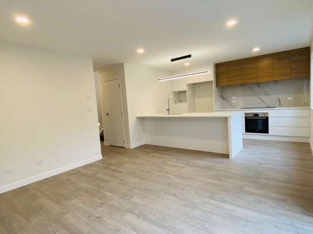 6/82 Landscape Road Mount Eden_1