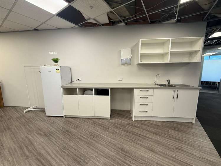 Level 2, Suite 3, 29 Waterloo Road Lower Hutt_10