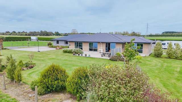 Exquisite lifestyle estate with breathtaking views