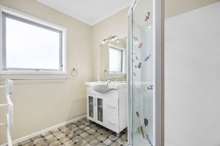 4183 Great North Road Glen Eden_21