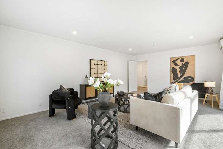 2/7 Tallington Crescent Torbay_6