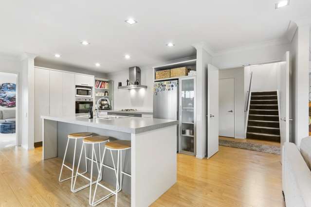 1 Bellshill Close Wattle Downs_2