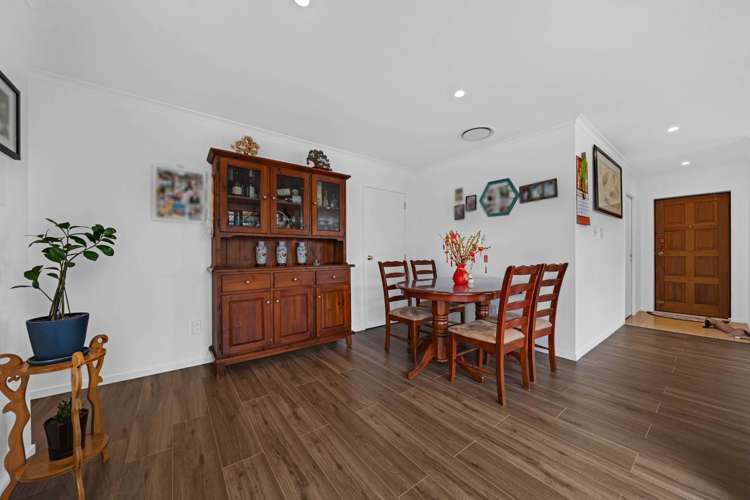 24 Nuneaton Drive Flat Bush_3